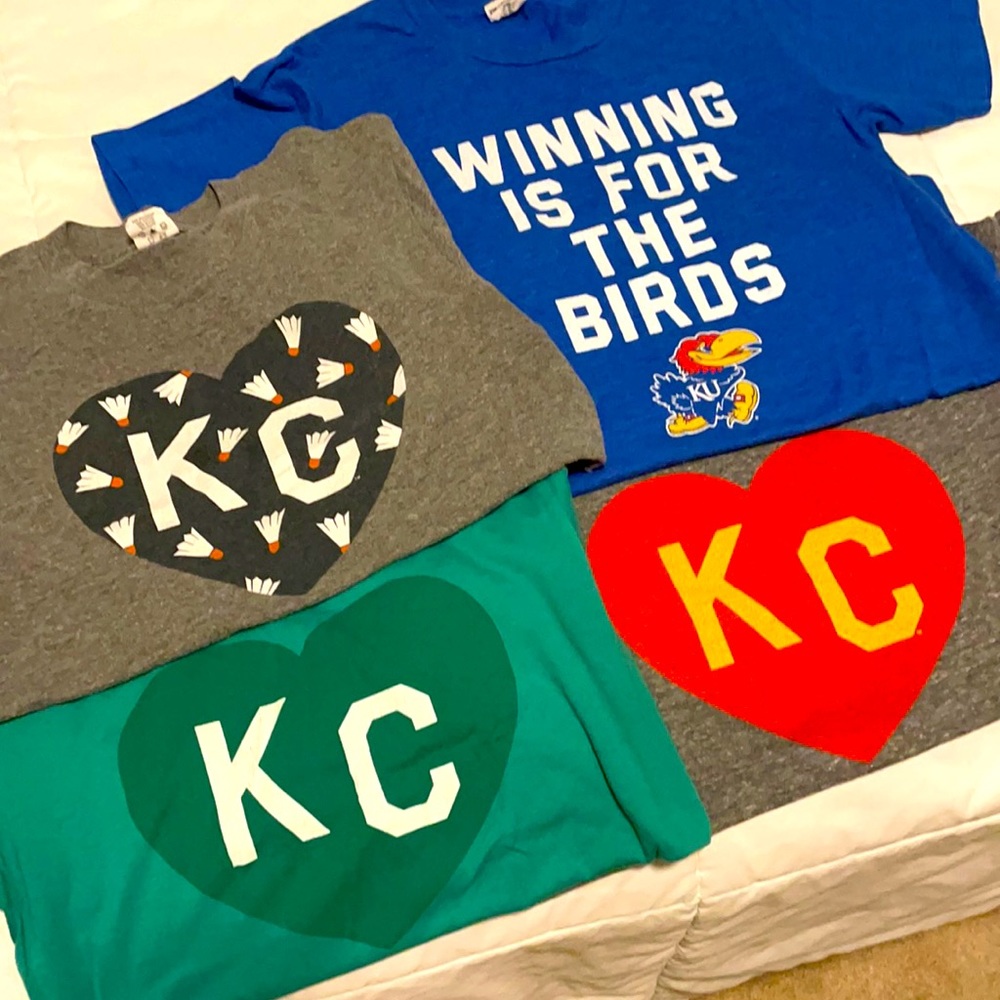 Charlie Hustle tshirt bundle, size small